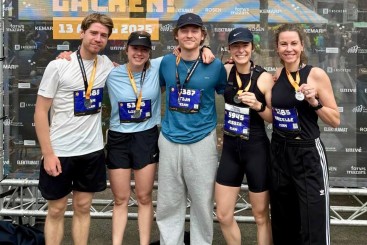 Mariëlle, Jessie, Cyrille, Tijn, Sam, Daantje en Linde lopen de marathon voor 2CU